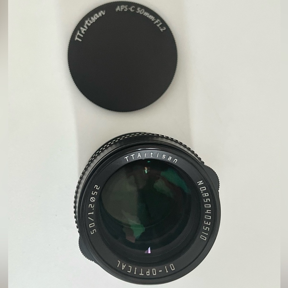 TTArtisan 50mm F1.2 APS-C Lens Sony E Mount - Picture 3 of 10